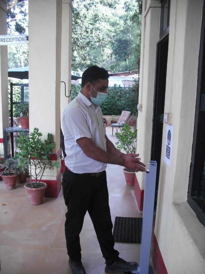 Alasia Hotel Kasauli Exterior foto