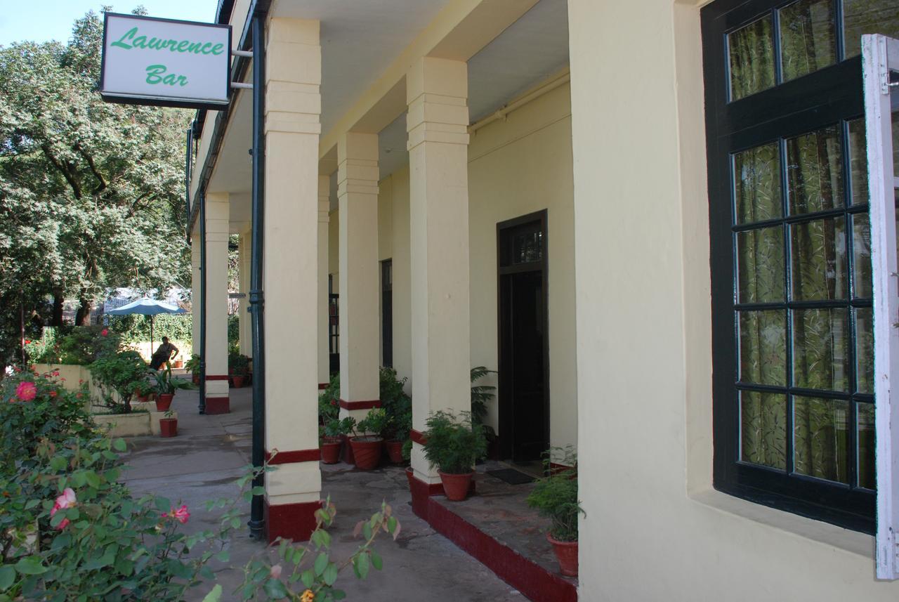 Alasia Hotel Kasauli Exterior foto