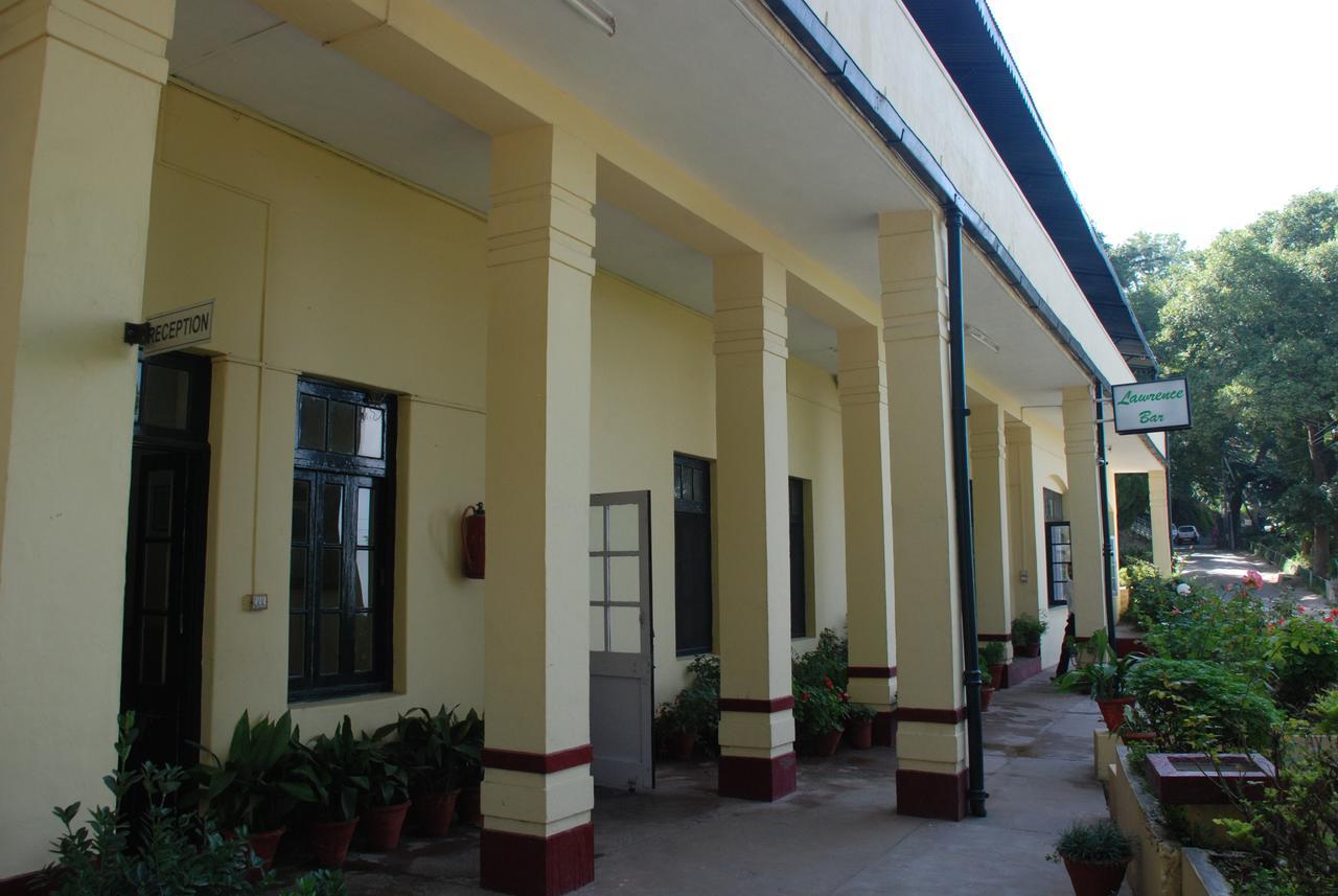Alasia Hotel Kasauli Exterior foto